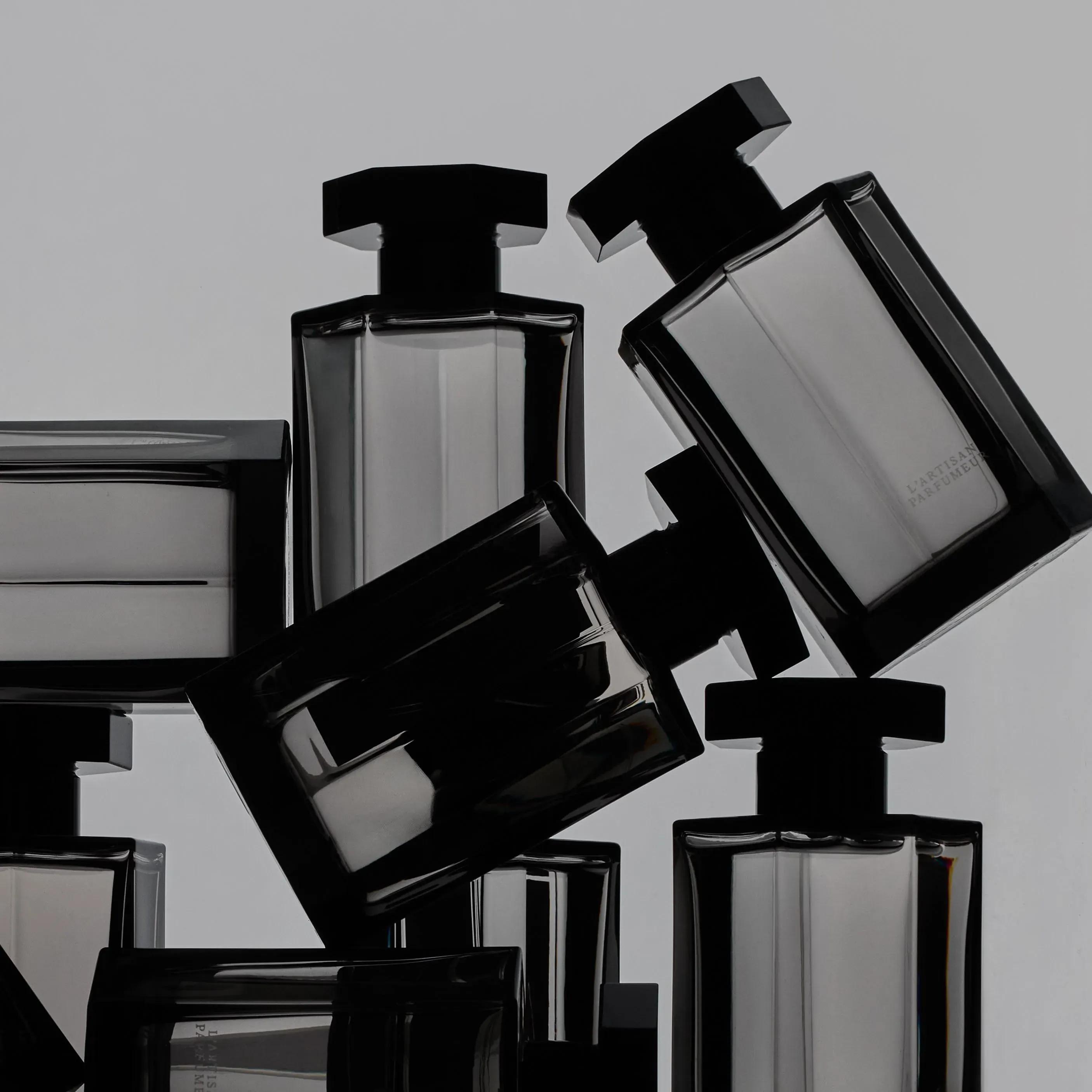 Y50-L_ArtisanParfumeur3963_editVF_1x1.webp